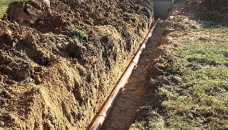 Копка траншей для водопровода в Салехарде: цена за метр от 944 руб.